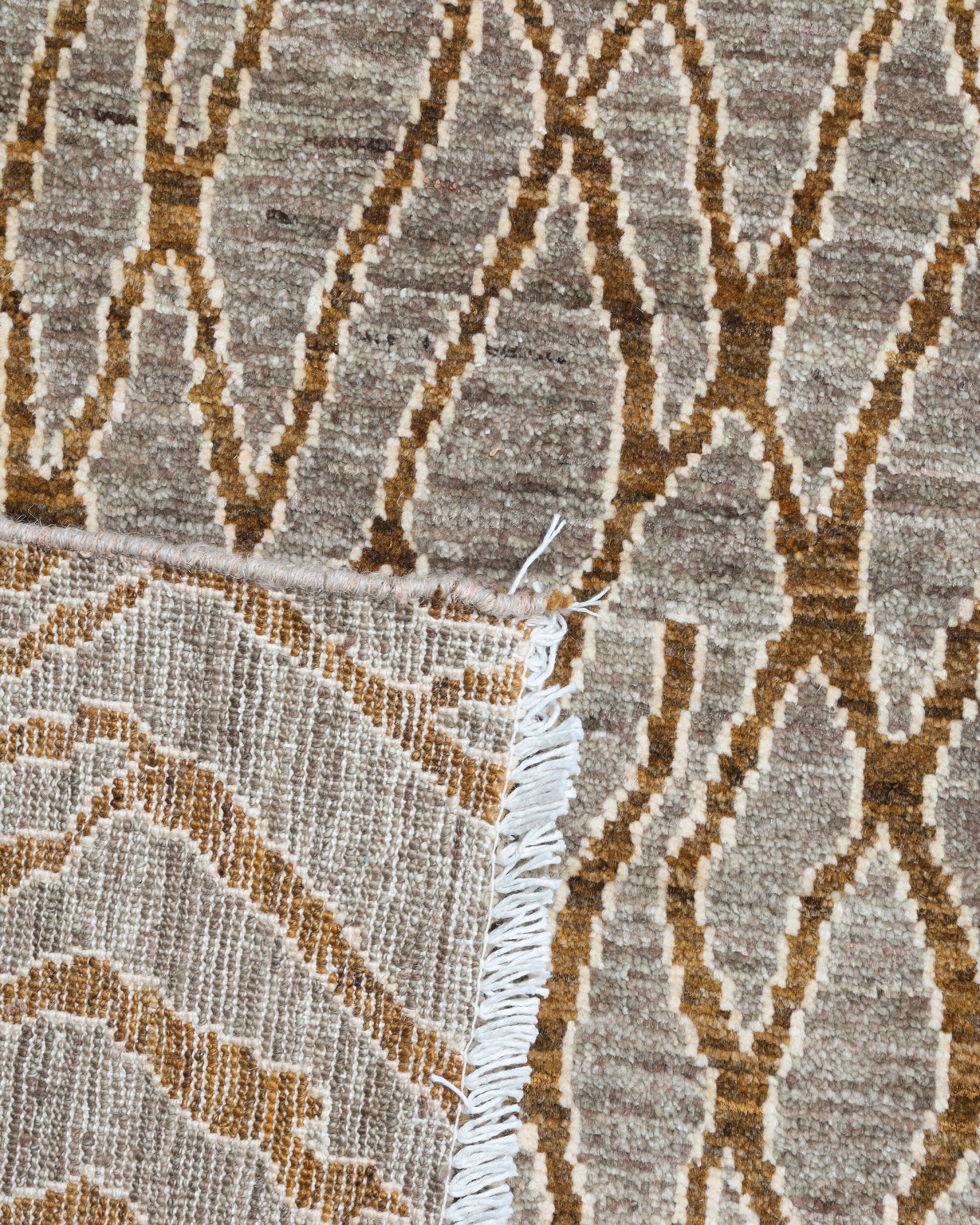 Aska Grid Rug